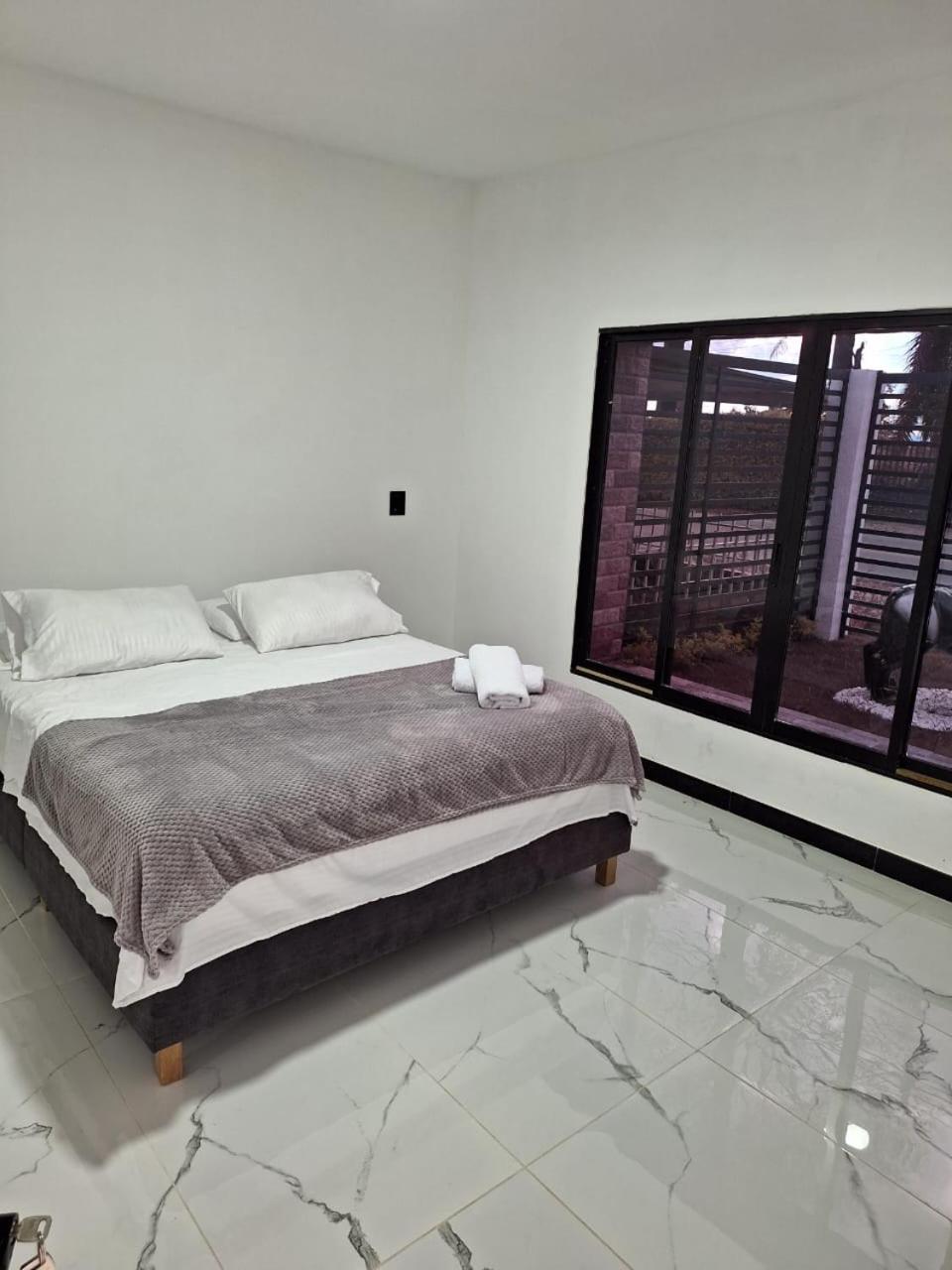 El Refugio Del Sol Casa Turistica Villa Calarca Ngoại thất bức ảnh